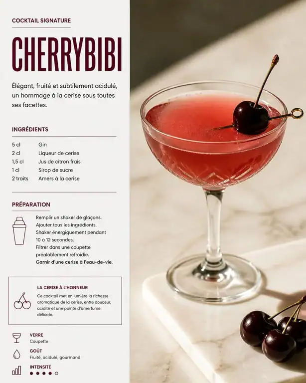 Cocktail Cherrybibi à base de cherry brandy liqueur dans une coupette