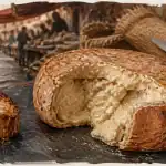 Casgiu merzu, fromages corses avec vers : meule ouverte
